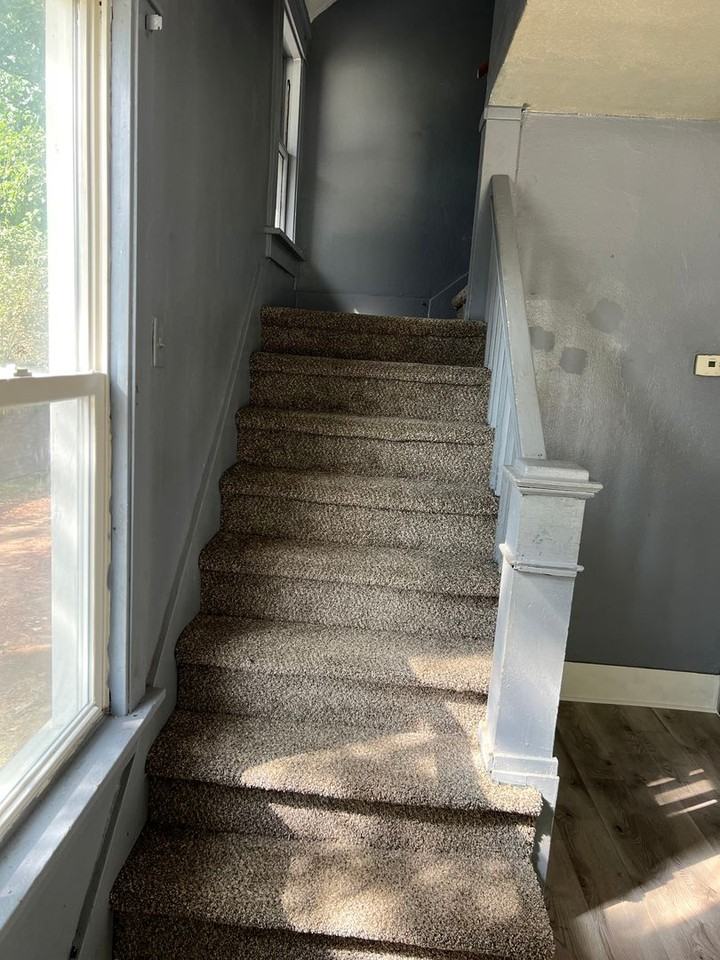 709 E Memorial Dr - Photo 2 of 22