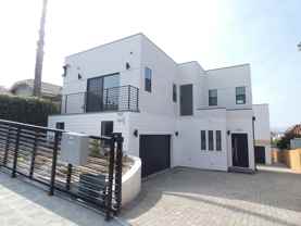 705 N Benton Way - Photo 1 of 1