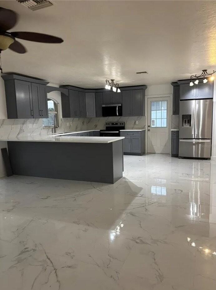 6820 26th Street West - Photo 4 of 7