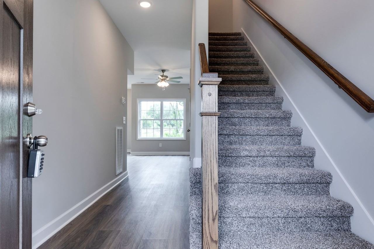 514 Edlin St - Photo 5 of 34