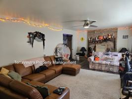featured image of 401 New St W