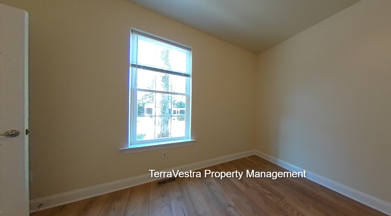 406 Hamilton Rd - Photo 5 of 13