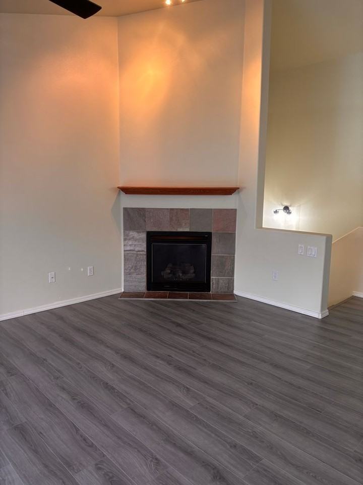 5554 Sapphire Loop - Photo 3 of 11