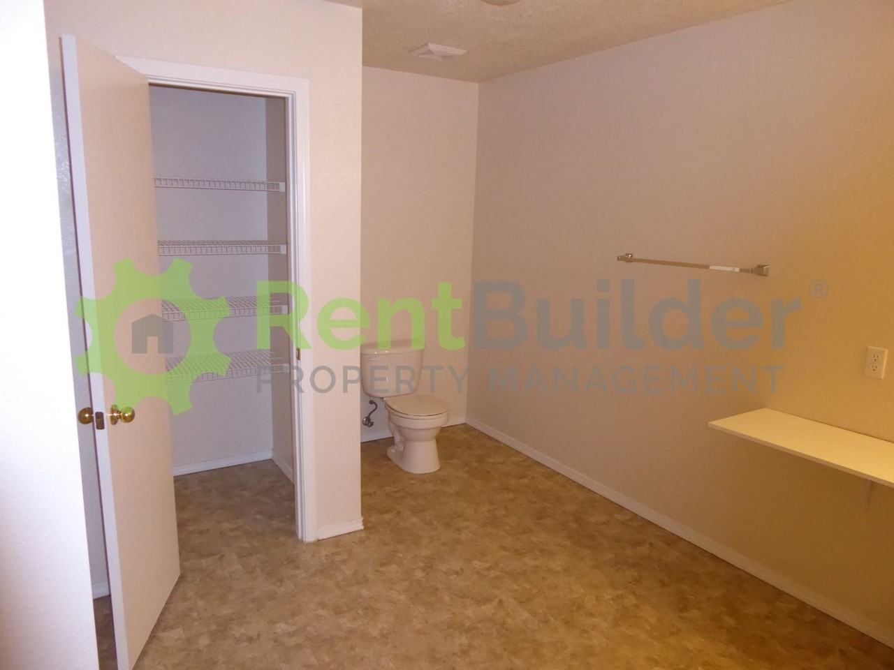 3209 Moab Ln Ne - Photo 5 of 40