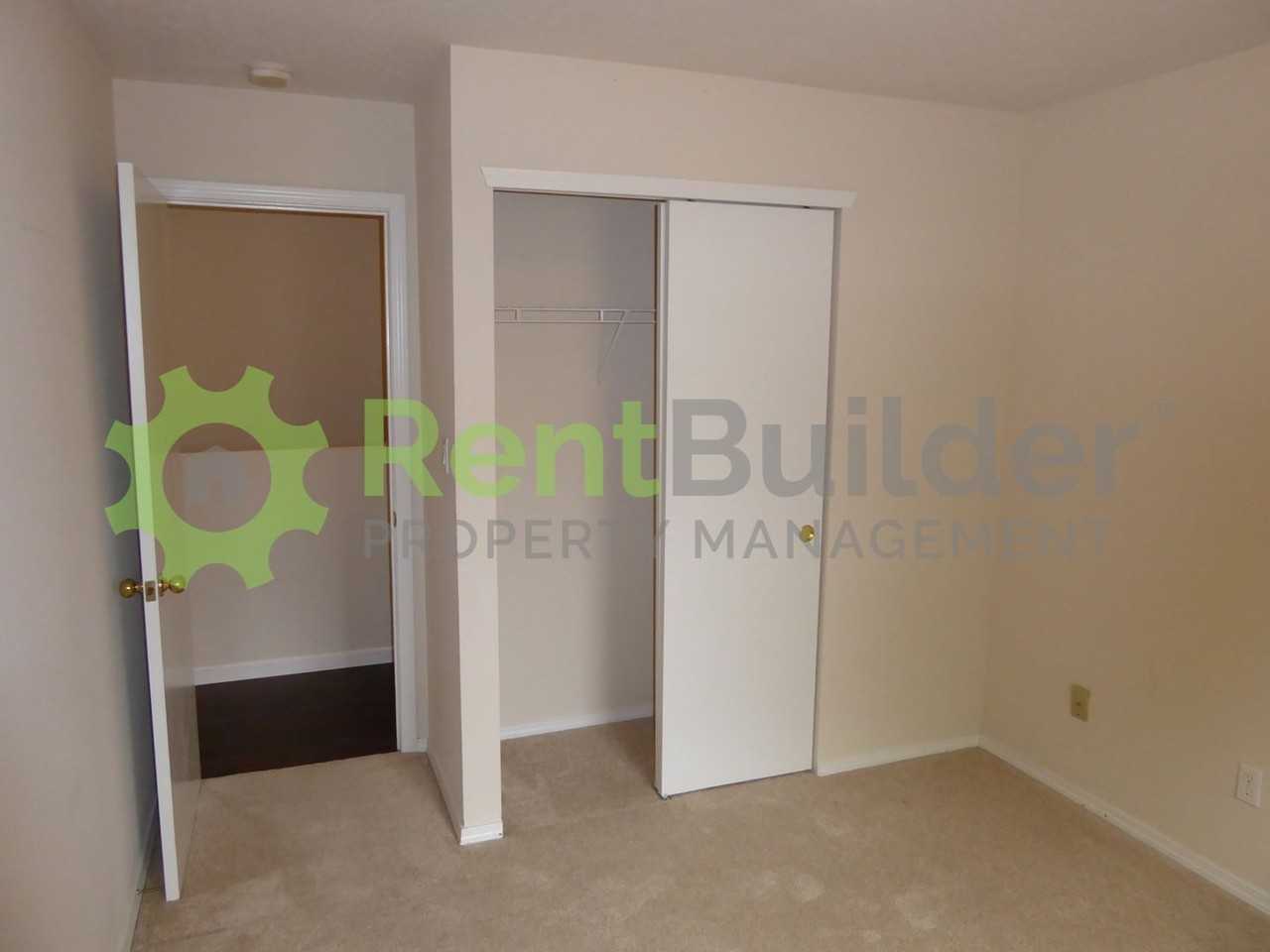 3209 Moab Ln Ne - Photo 7 of 40