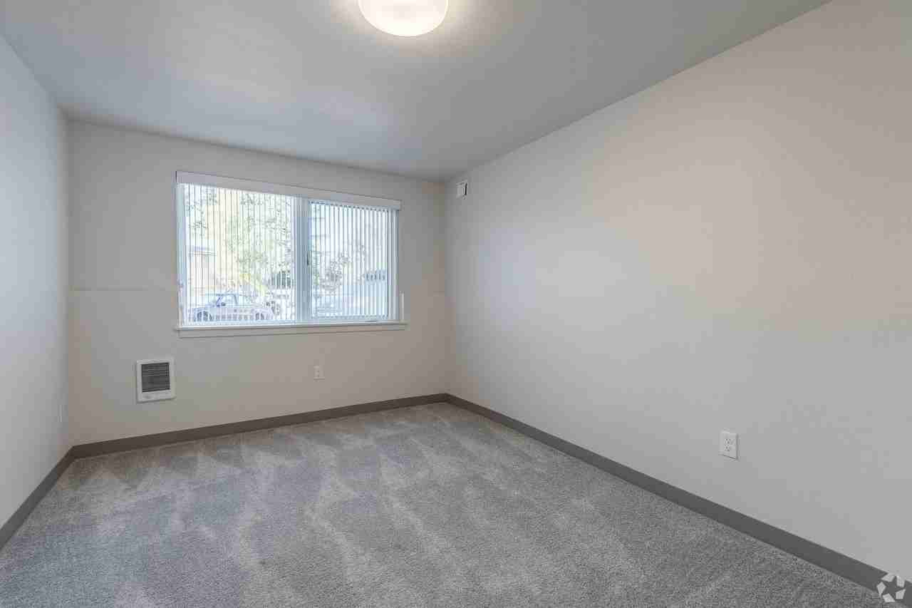 Aloha Park (ALO) - Photo 5 of 10