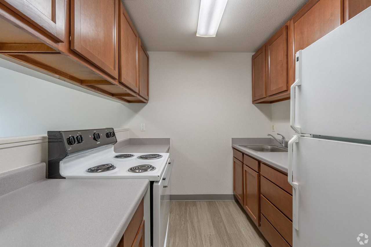 Aloha Park (ALO) - Photo 7 of 10