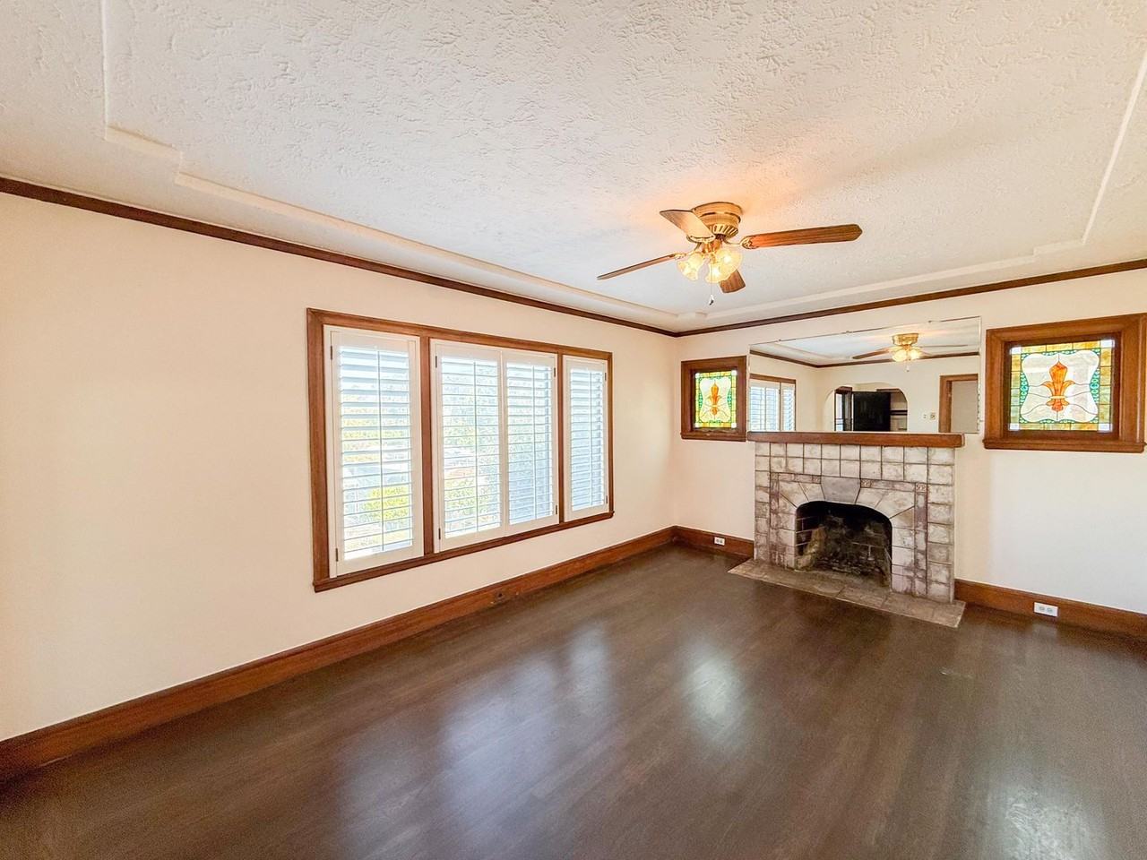 4456 Moraga Ave - Photo 3 of 31