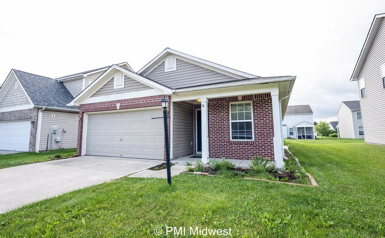 19496 Prairie Crossing Drive