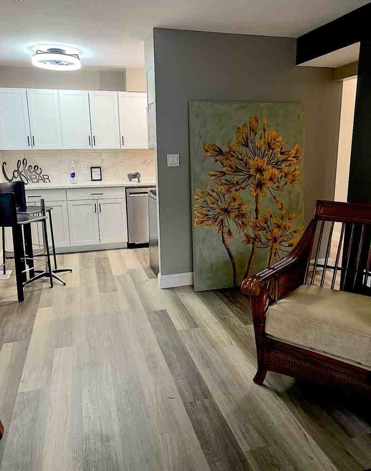 140-05 Long St - Photo 4 of 10