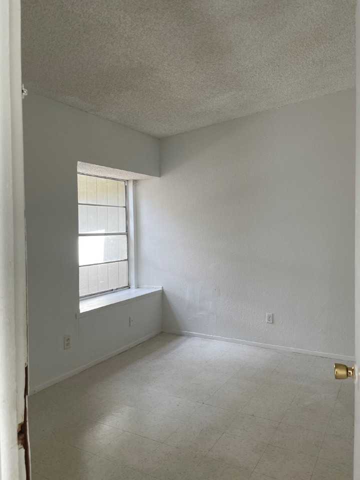 8154 Saint Andrew Ln #C - Photo 7 of 18