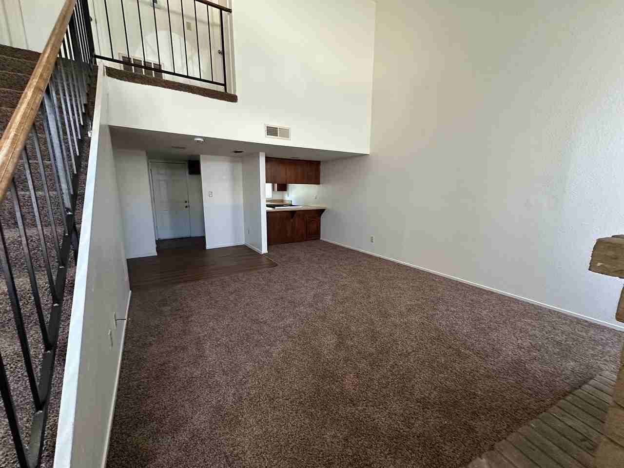 7813 S Laurelglen Blvd - Photo 3 of 14