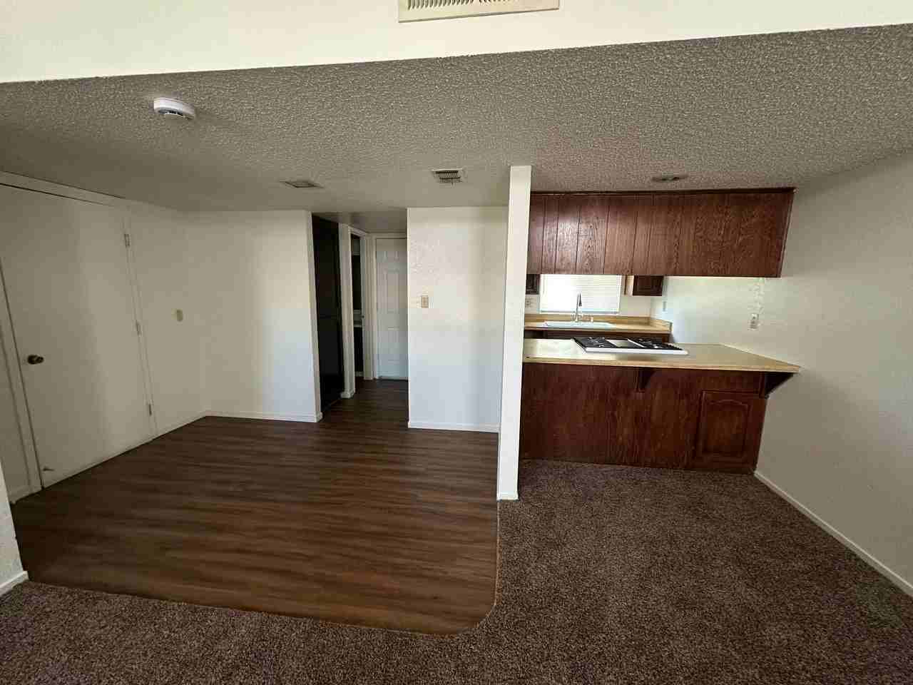 7813 S Laurelglen Blvd - Photo 4 of 14