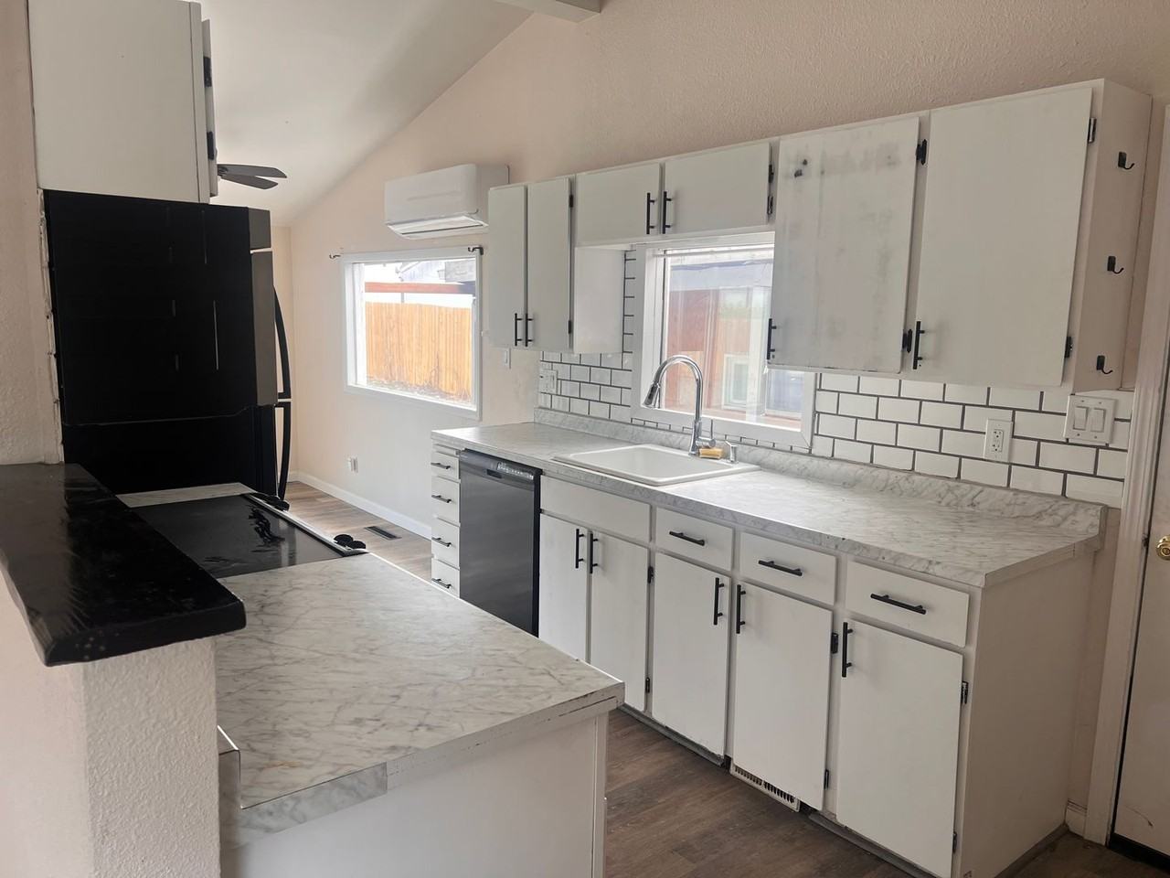 5992 Guide Meridian - Photo 4 of 20