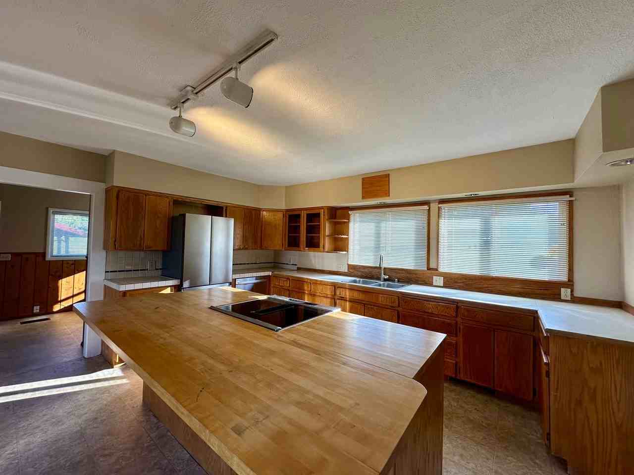 2010 Boblett St - Photo 3 of 21