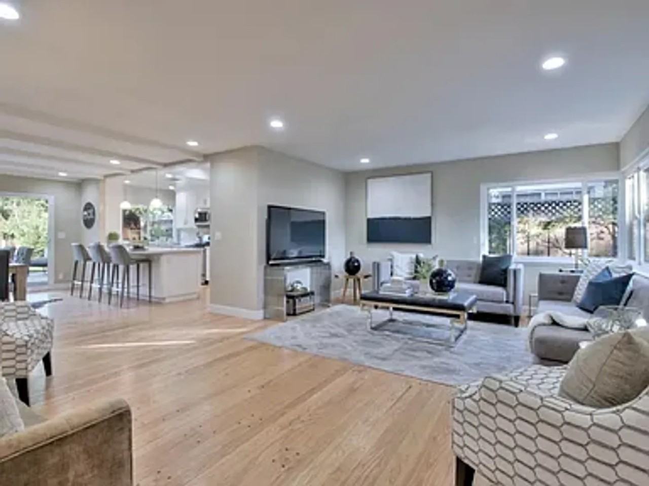159 W Portola Ave - Photo 3 of 21