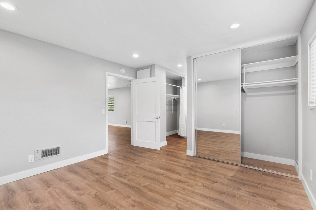 9175 Campina Dr #5 - Photo 4 of 25