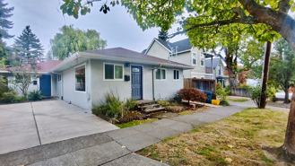 1945 Se Harney St - Photo 1 of 1