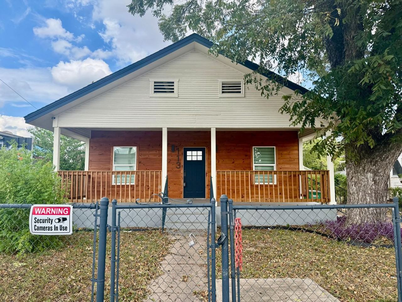 113 Thelka - Photo 2 of 16