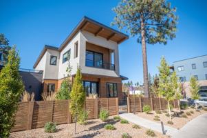 featured image of 3344 Nw Celilo Ln