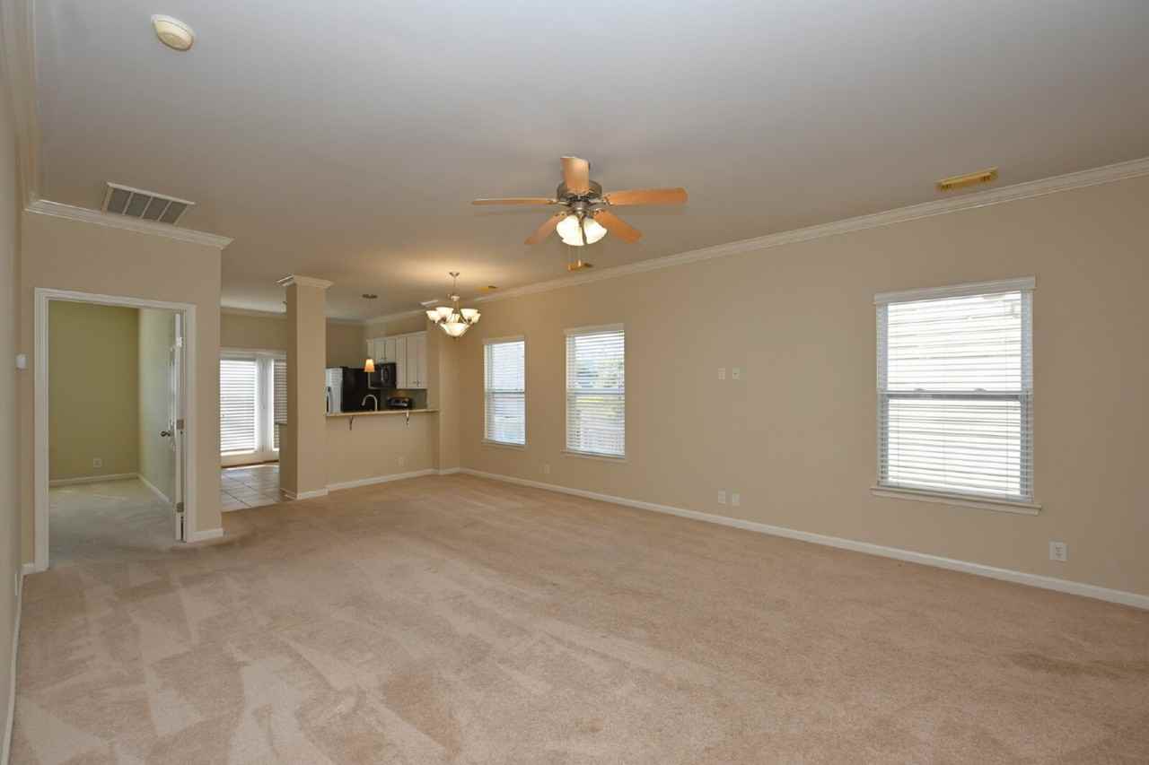 363 Harbor Village Dr - Photo 6 of 34