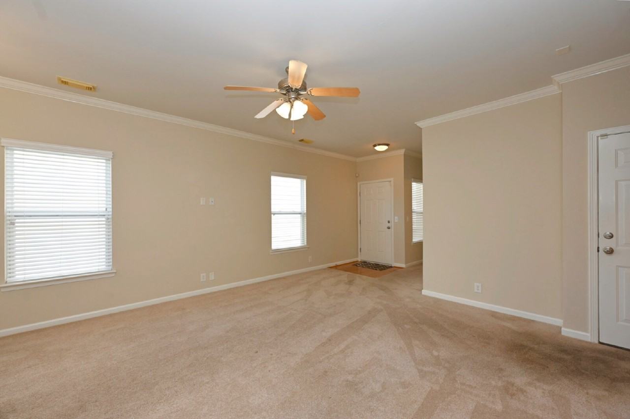 363 Harbor Village Dr - Photo 7 of 34