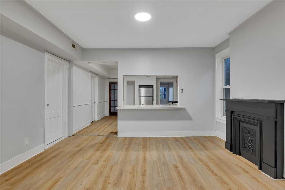 57 1/2 Saratoga Ave #2S - Photo 2 of 18