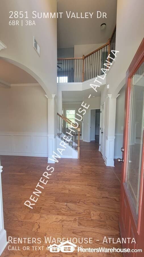 2851 Summit Valley Dr - Photo 2 of 48