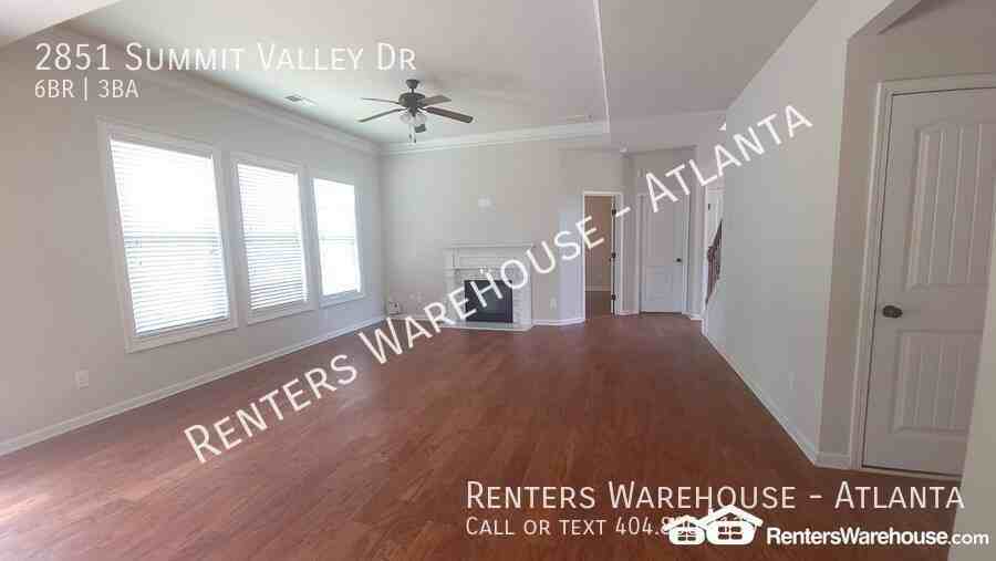 2851 Summit Valley Dr - Photo 3 of 48