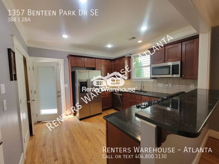 1357 Benteen Park Drive Southeast - Photo 6 of 28