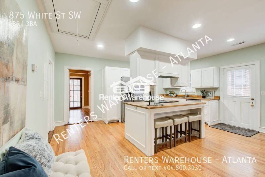 875 White St Sw - Photo 6 of 23