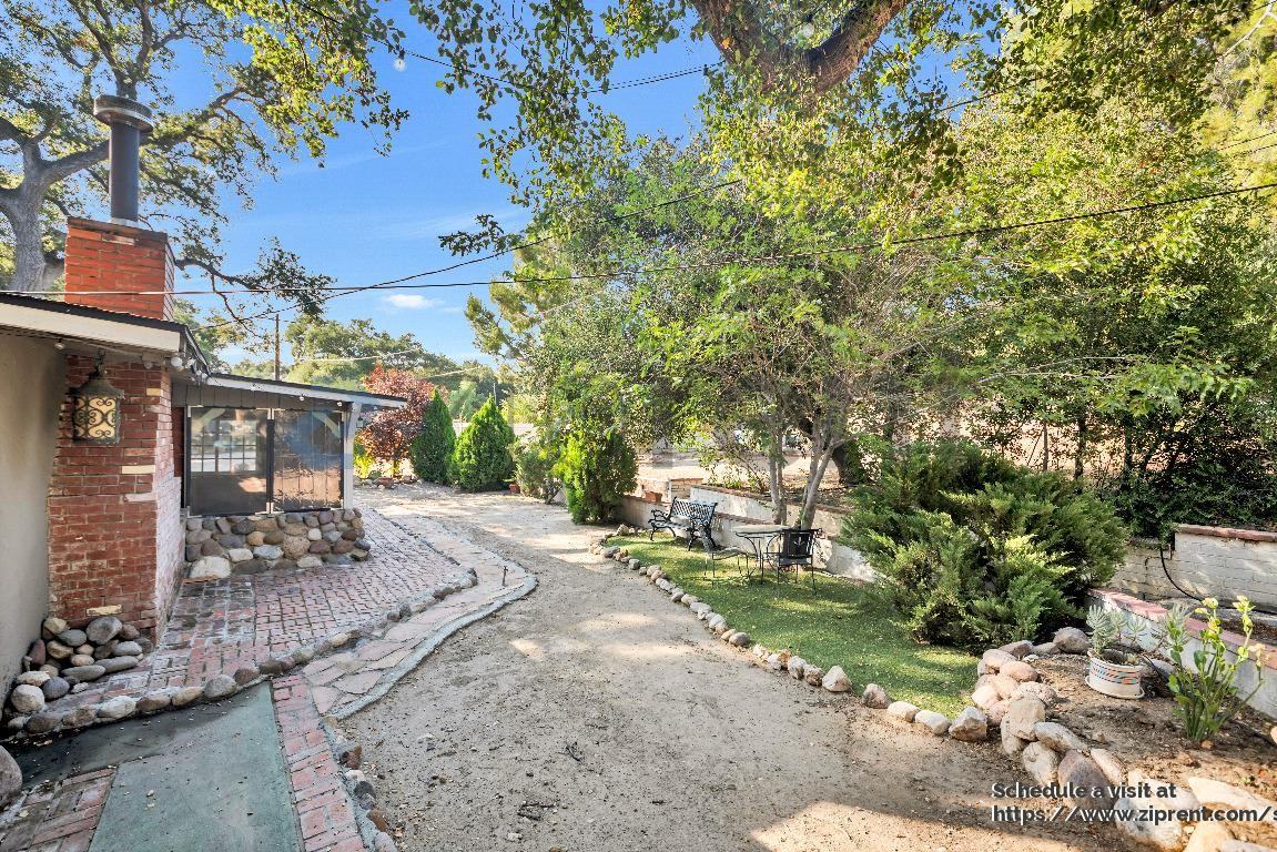 15353 Iron Canyon Rd - Photo 4 of 45
