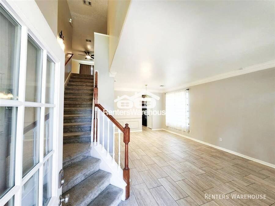 7206 Bethany Bay Dr - Photo 3 of 26