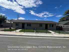 207 S Davis St - Photo 1 of 1