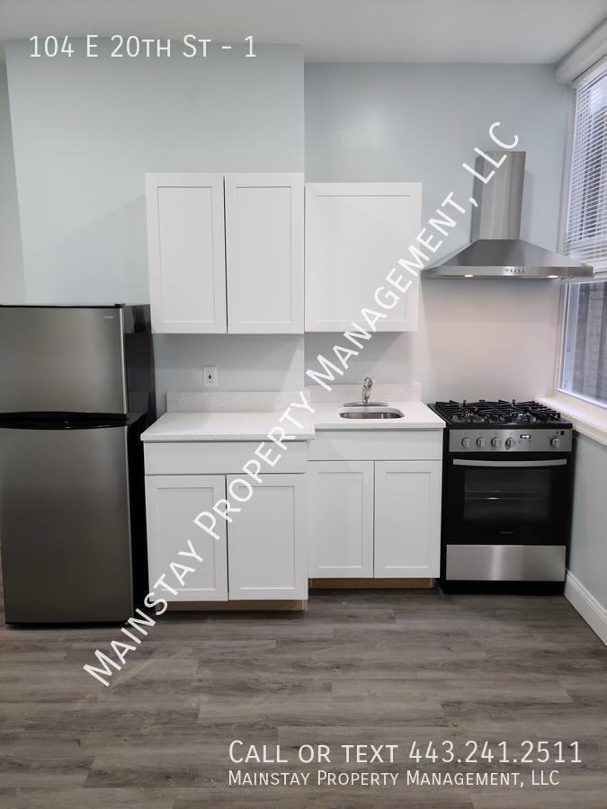 104 E 20th St #1 - Photo 3 of 18