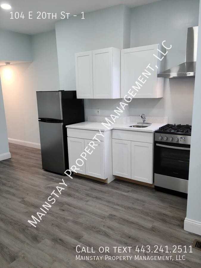 104 E 20th St #1 - Photo 4 of 18