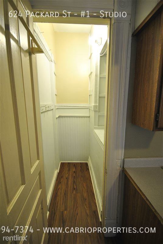 624 Packard - Photo 3 of 16