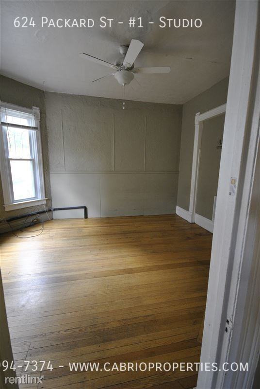 624 Packard - Photo 7 of 16