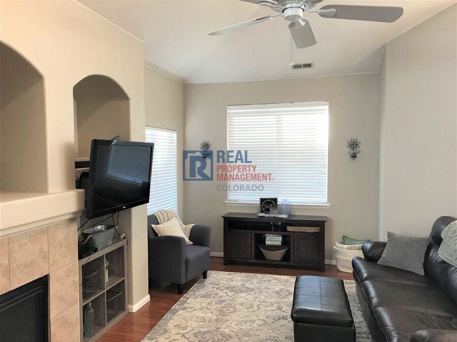 1308 Carlyle Park Cir - Photo 3 of 17