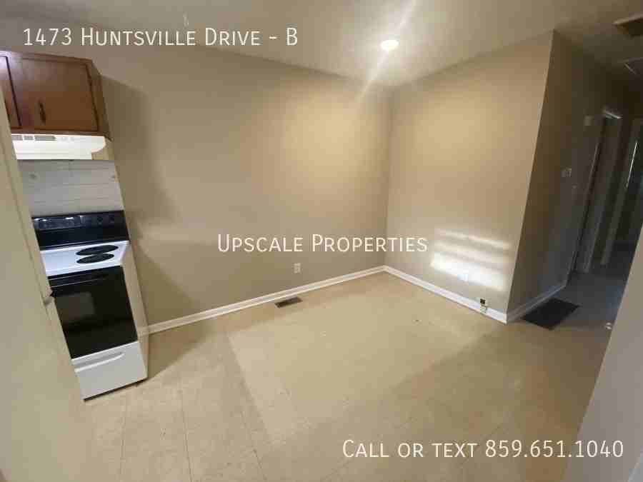 1473 Huntsville Dr #B - Photo 3 of 9