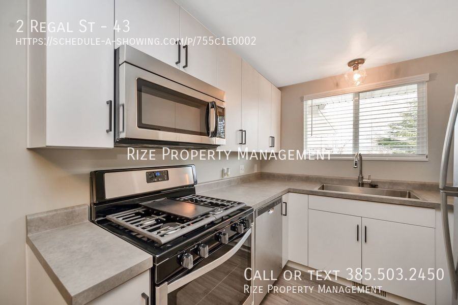2 Regal St #43