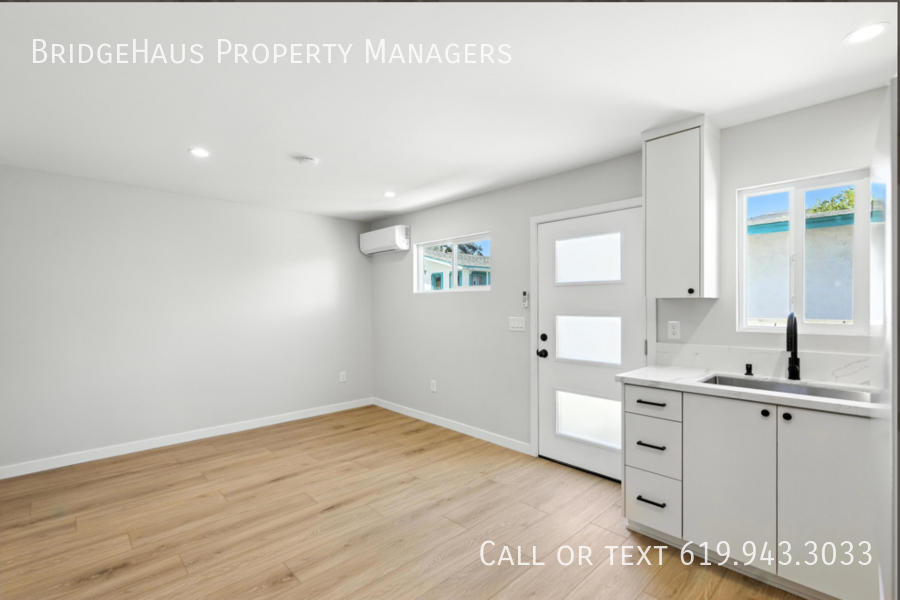 205 Hensley St - Photo 2 of 7