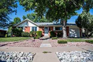 681 S Holly St - Photo 1 of 1