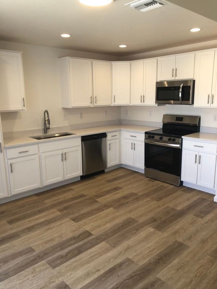 2405 S Clovis Pl - Photo 5 of 21