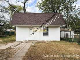 1023 S Millwood Ave #B - Photo 1 of 1