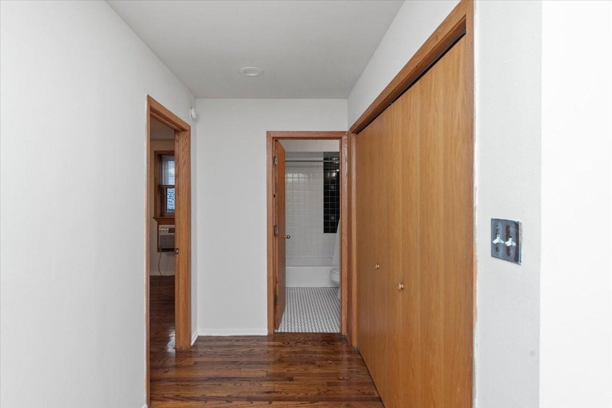 534 W Belden Ave #1C - Photo 6 of 10