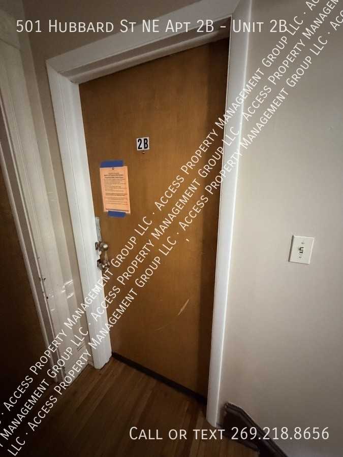 501 Hubbard Street Northeast #2B - Photo 3 of 20