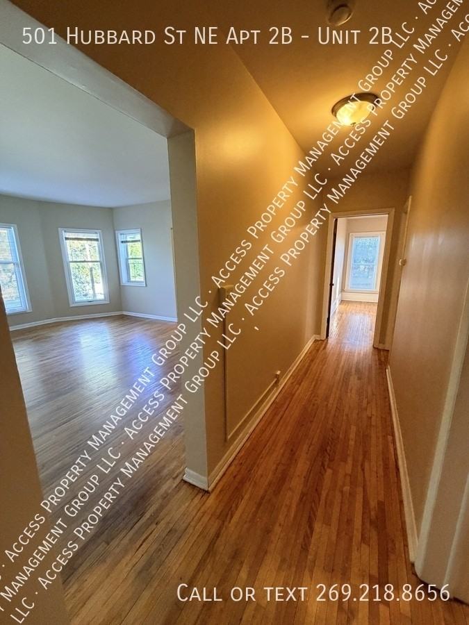 501 Hubbard Street Northeast #2B - Photo 4 of 20
