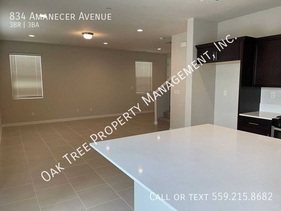 834 Amanecer Avenue - Photo 5 of 15