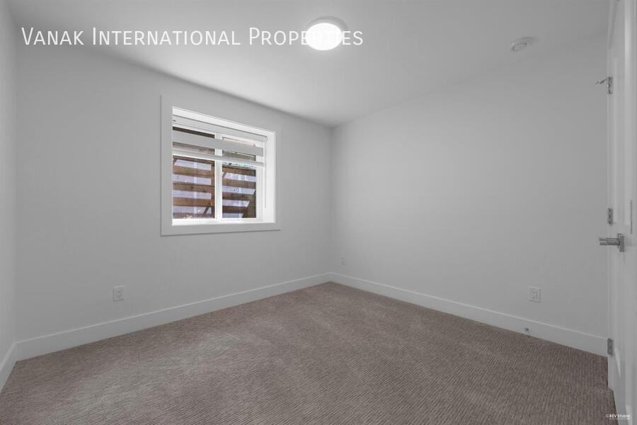 5238 6 Ave #BS - Photo 5 of 5